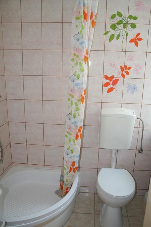 Hostel Aleje 28 Krakow Ruang foto