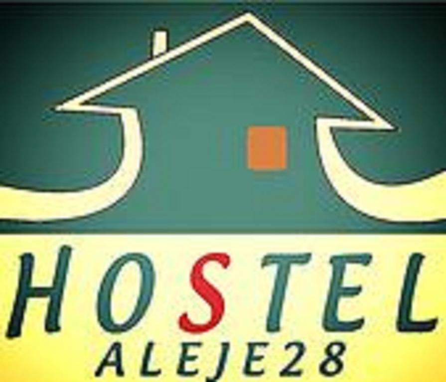 Hostel Aleje 28 Krakow Bagian luar foto