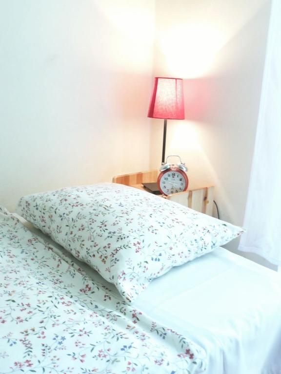 Hostel Aleje 28 Krakow Ruang foto